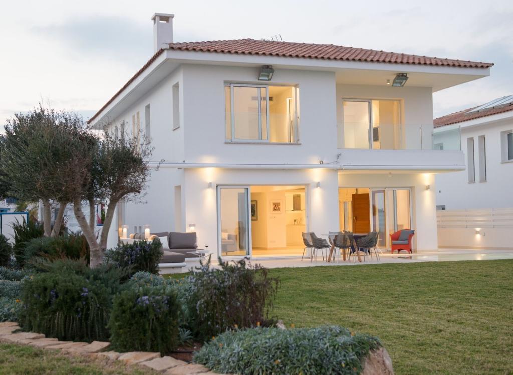 Villa Scarlet Pernera Номер фото